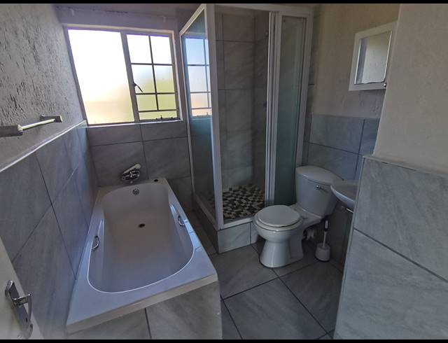 2 BEDROOM APARTMENT FOR SALE IN KENLEAF